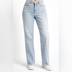 American Eagle Outfitters Light Wash Blue Jeans